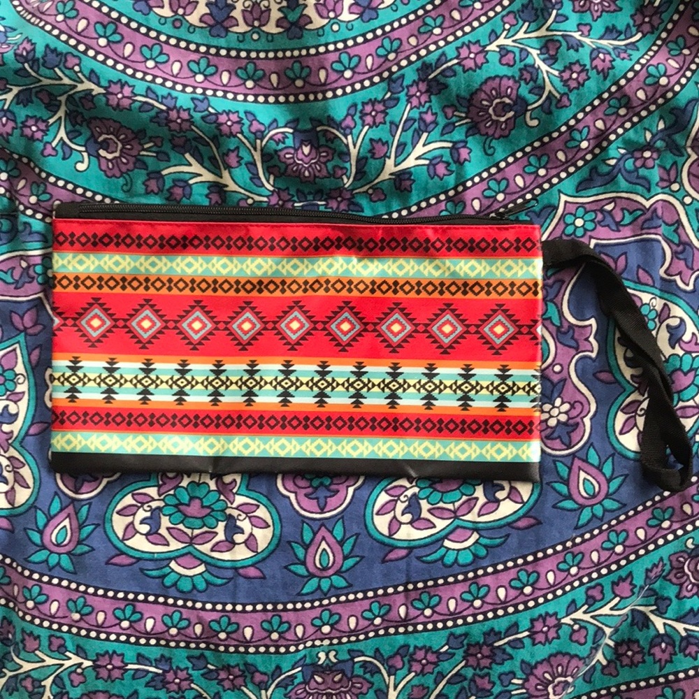 ❗️FREE with any purchase❗️Native Print Bag